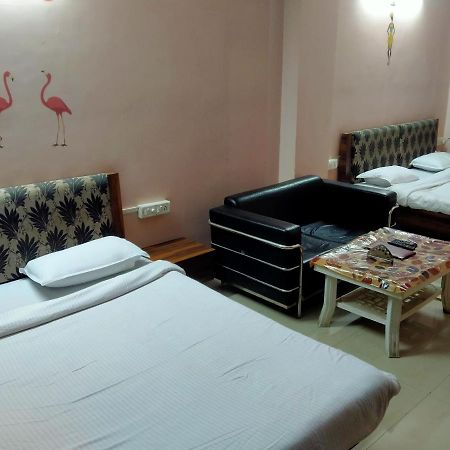Shreenath Ji Inn Udaipur Exterior photo