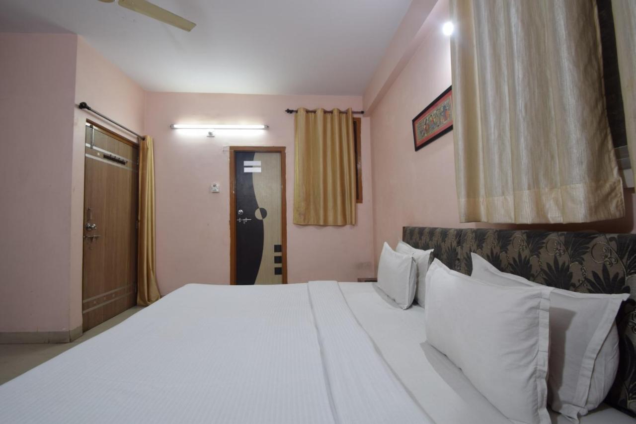 Shreenath Ji Inn Udaipur Exterior photo