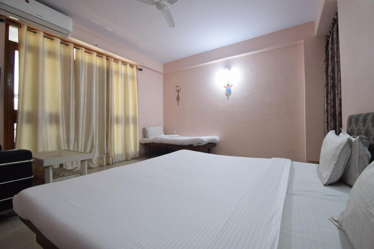 Shreenath Ji Inn Udaipur Exterior photo