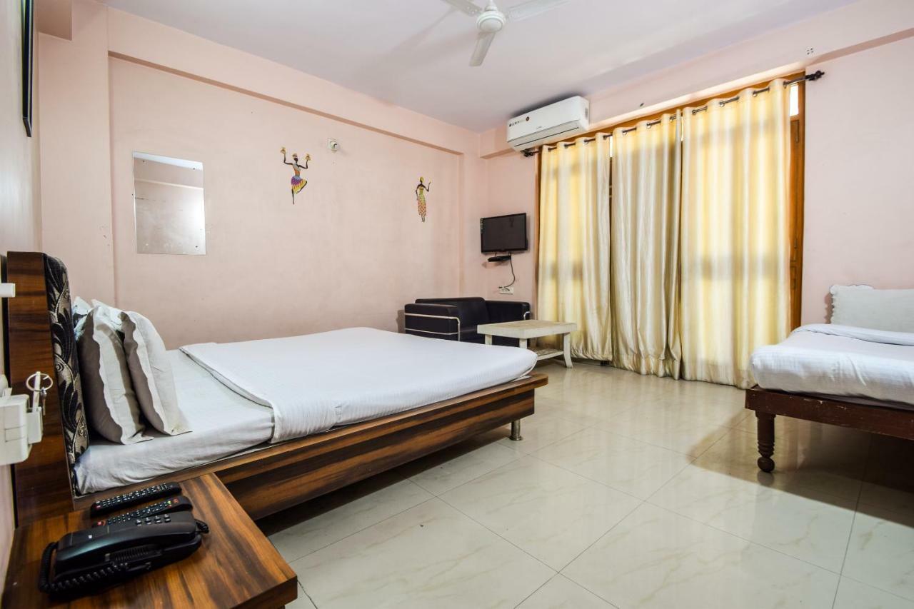 Shreenath Ji Inn Udaipur Exterior photo
