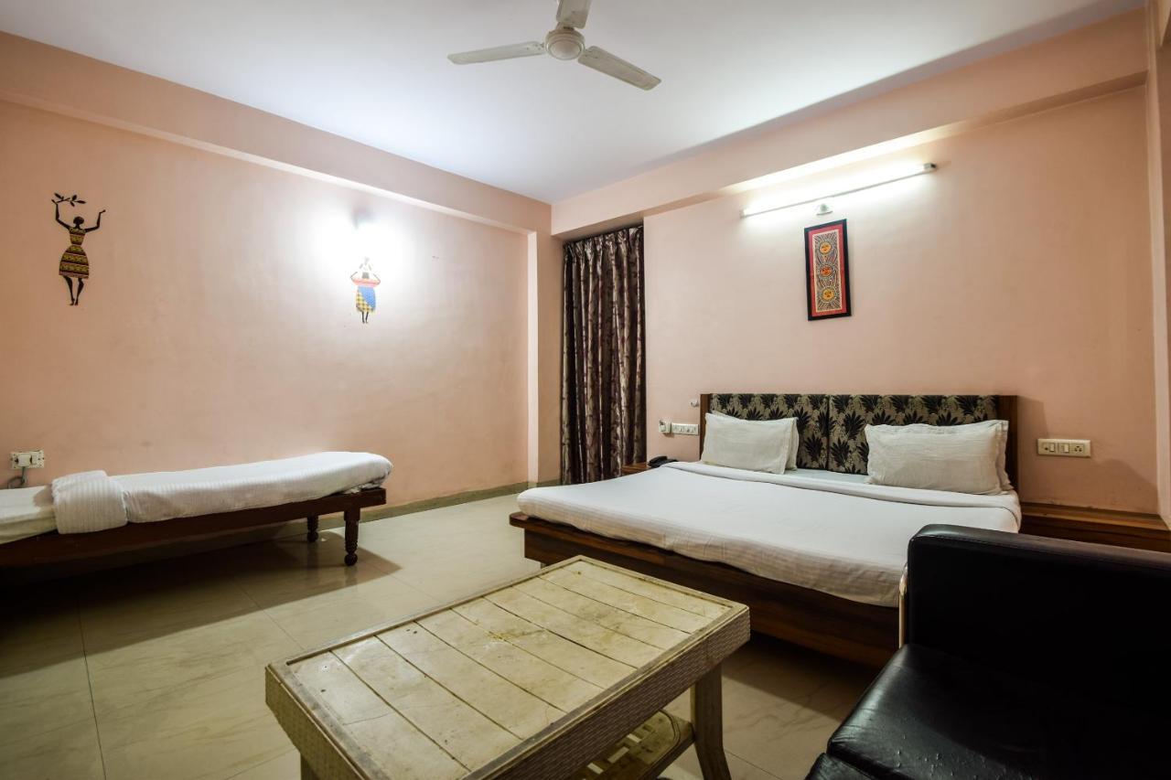 Shreenath Ji Inn Udaipur Exterior photo
